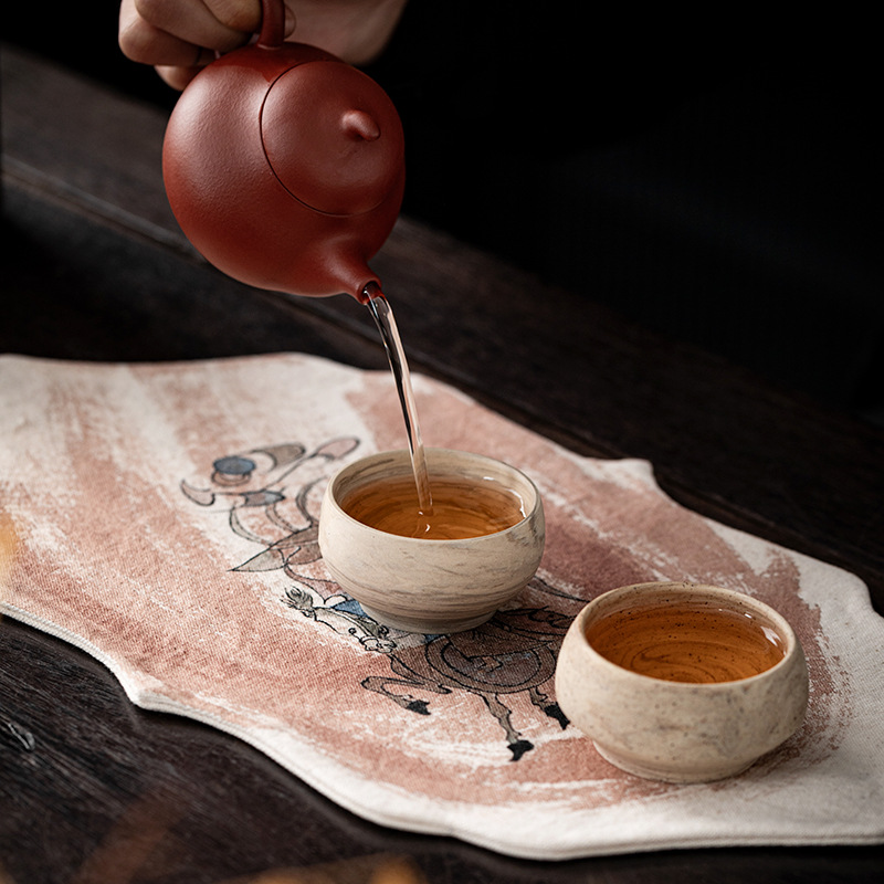 Hand Drawn Persimmon Dyed Zen  - Table Runner 评论和价格